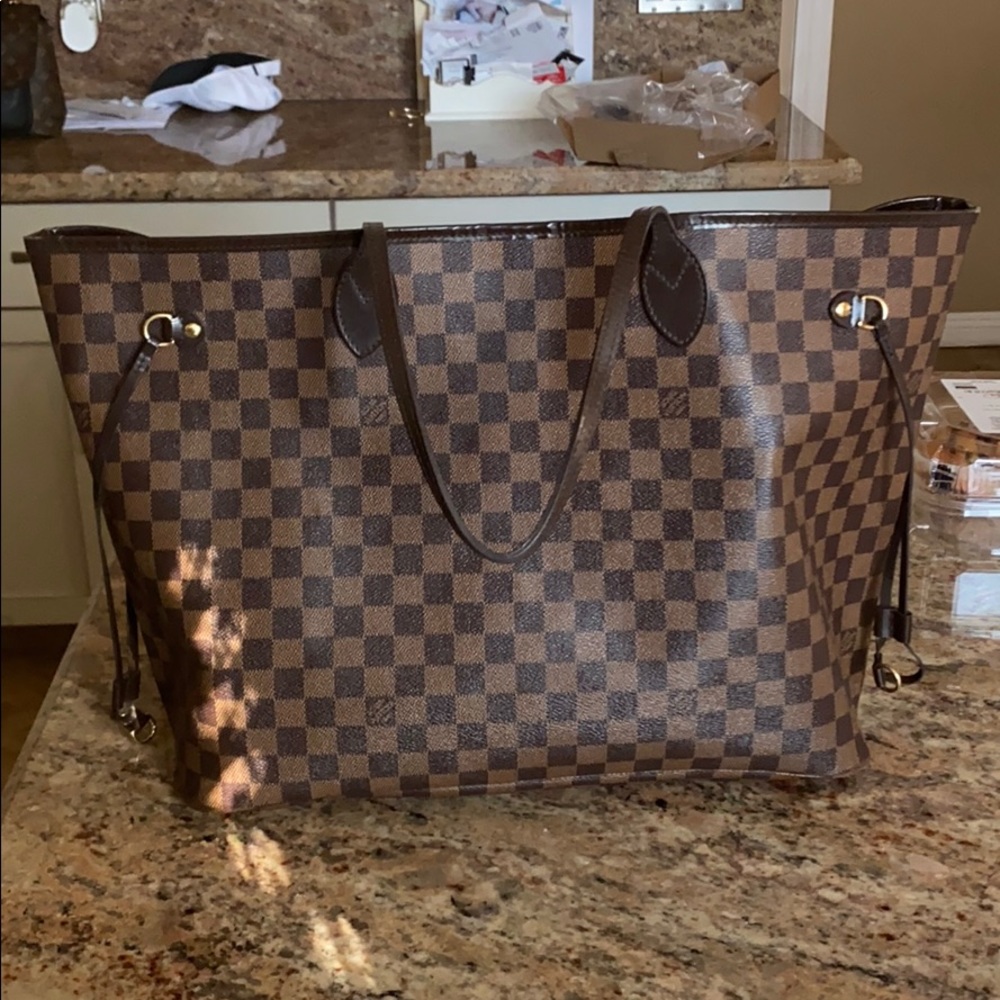 Authentic Louis Vuitton Neverfull Large - image 3